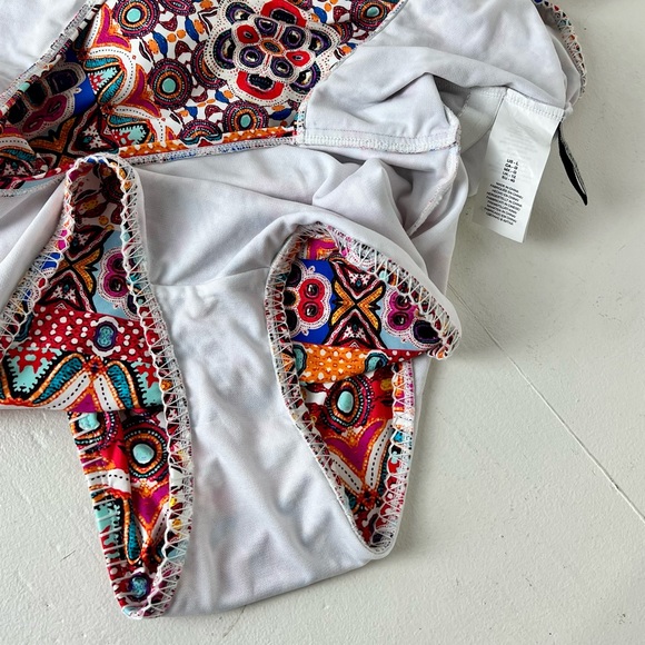 Beautiful Colors KENNETH COLE REACTION Sz L Bathing Suit - Picture 14 of 14